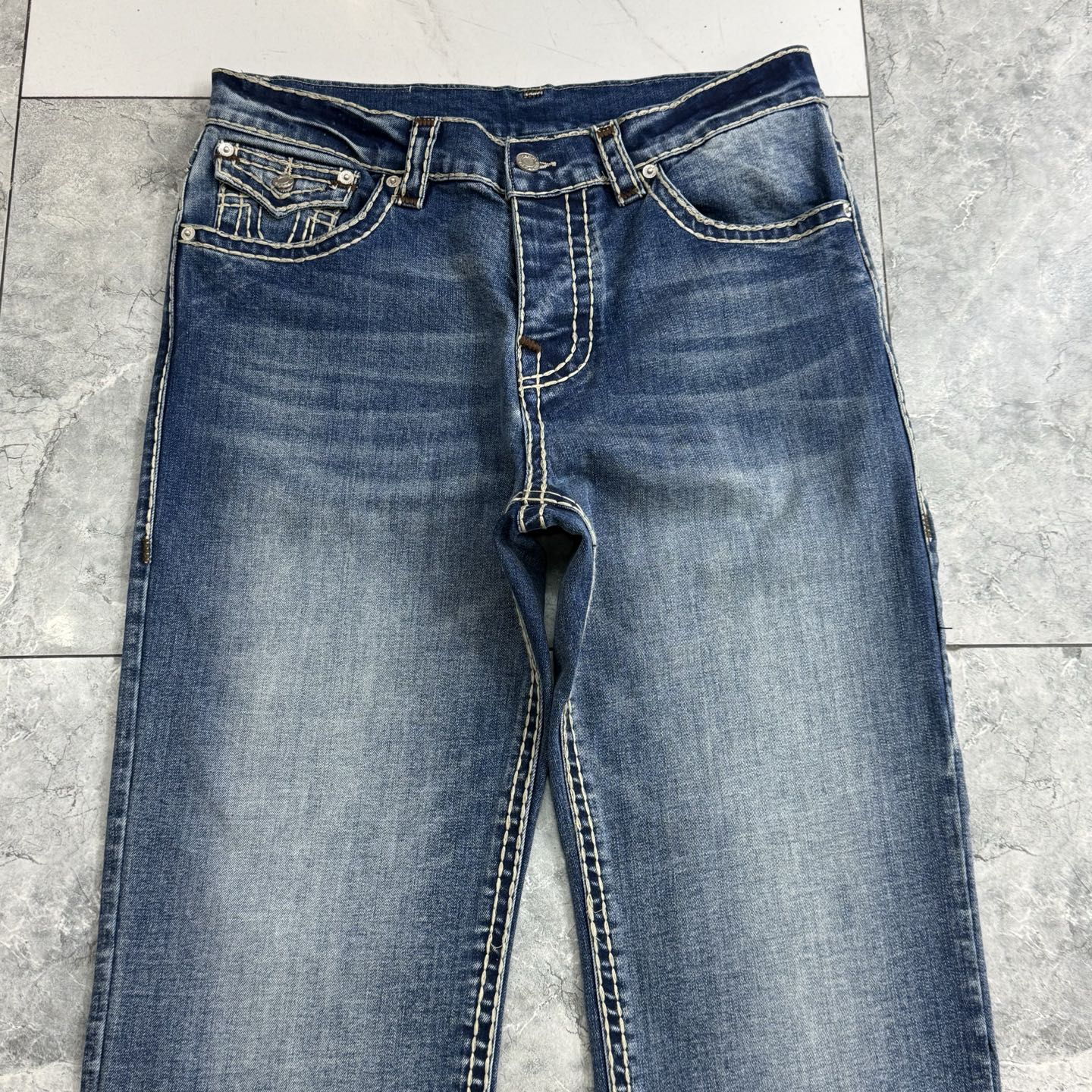 True Religion Jeans - Classic Style, Comfortable Fit - Sizes 30 to 40 Available 3 i1752314417101 3110 0 1