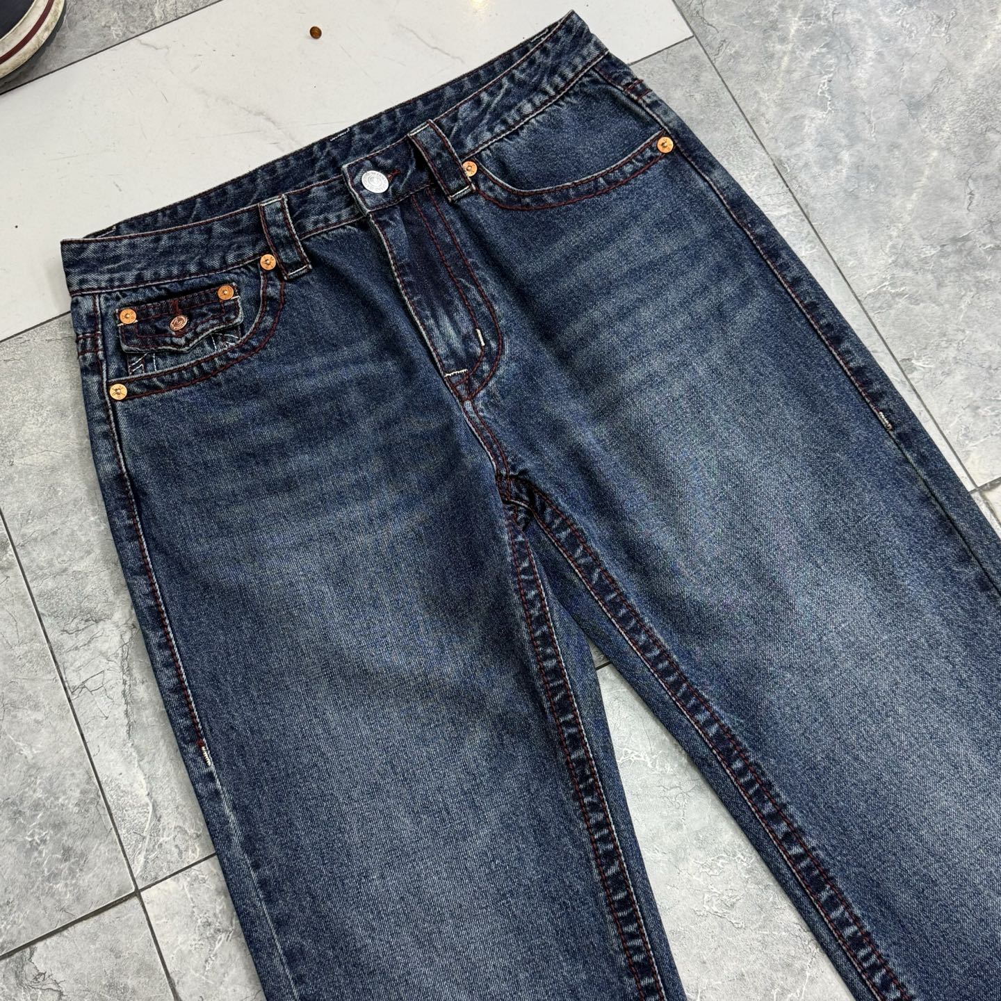 True Religion Jeans - Straight Leg, Dark Wash Denim, Classic Style 2 i1752314472195 4850 0 1