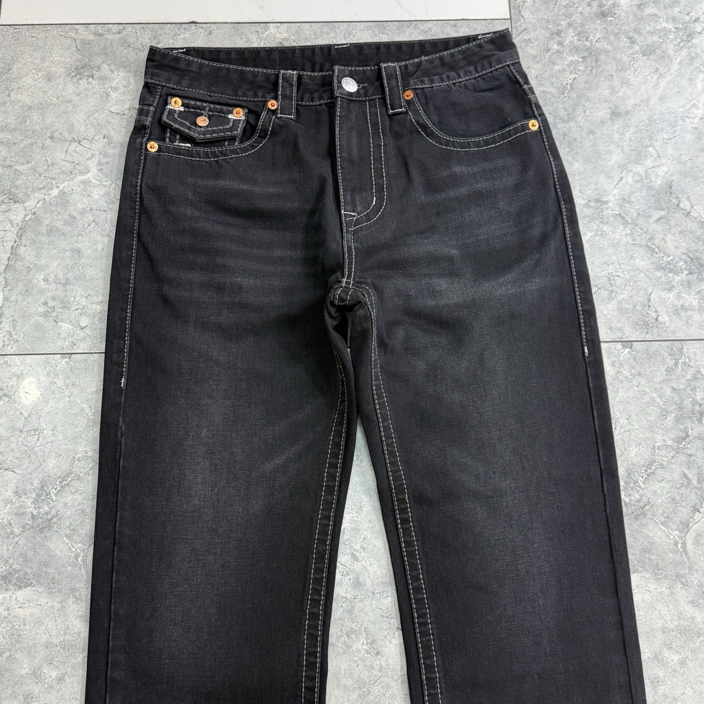 True Religion Men's Straight Leg Jeans Regular Fit - Size 30-40 2 i1752314580358 5796 0 1
