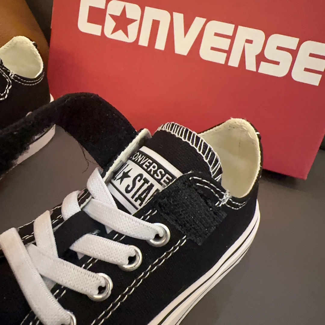 图片[7]-匡威魔术贴松紧带童鞋 26-37码 穿匡威的季节来啦！官方卖到爆！经典白搭，不挑衣服，怎么搭配都好看😍！帆布材质舒适透气！魔术贴方便孩子穿脱！！-选品中心