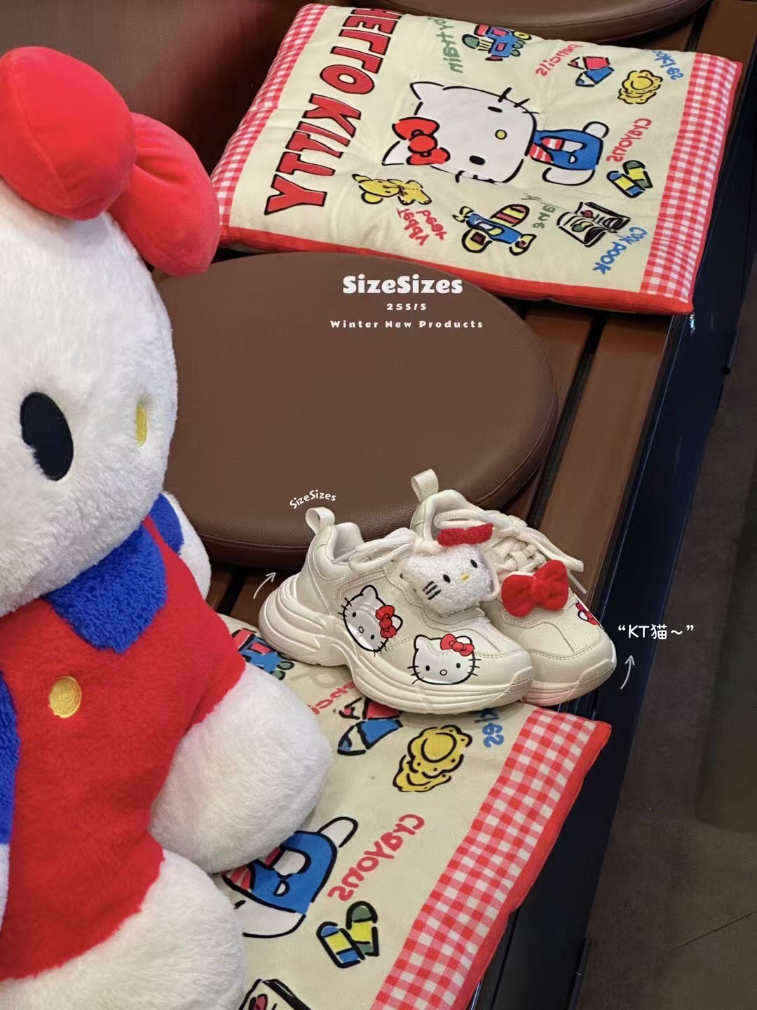 图片[7]-正品潮牌Size联名Hello Kitty童鞋28-37 潮牌联名也太可爱了吧😍不仅鞋身上有超可爱的Hello Kitty，鞋带上还有可拆卸的Kitty小玩偶，谁看了不心动❗️-选品中心