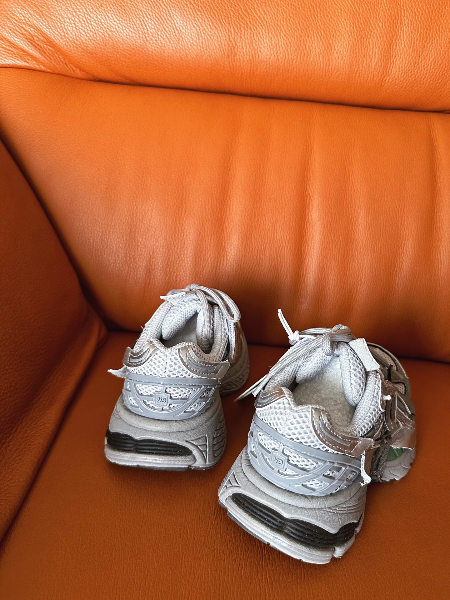 图片[9]-正品潮牌系列 NB1906解构同款童鞋28-37 透气鞋面做了新的解构设计，整双鞋子的外观显得更加炸裂，颜值真的是又提升了一个档次。直接帅到起飞❗️。-选品中心