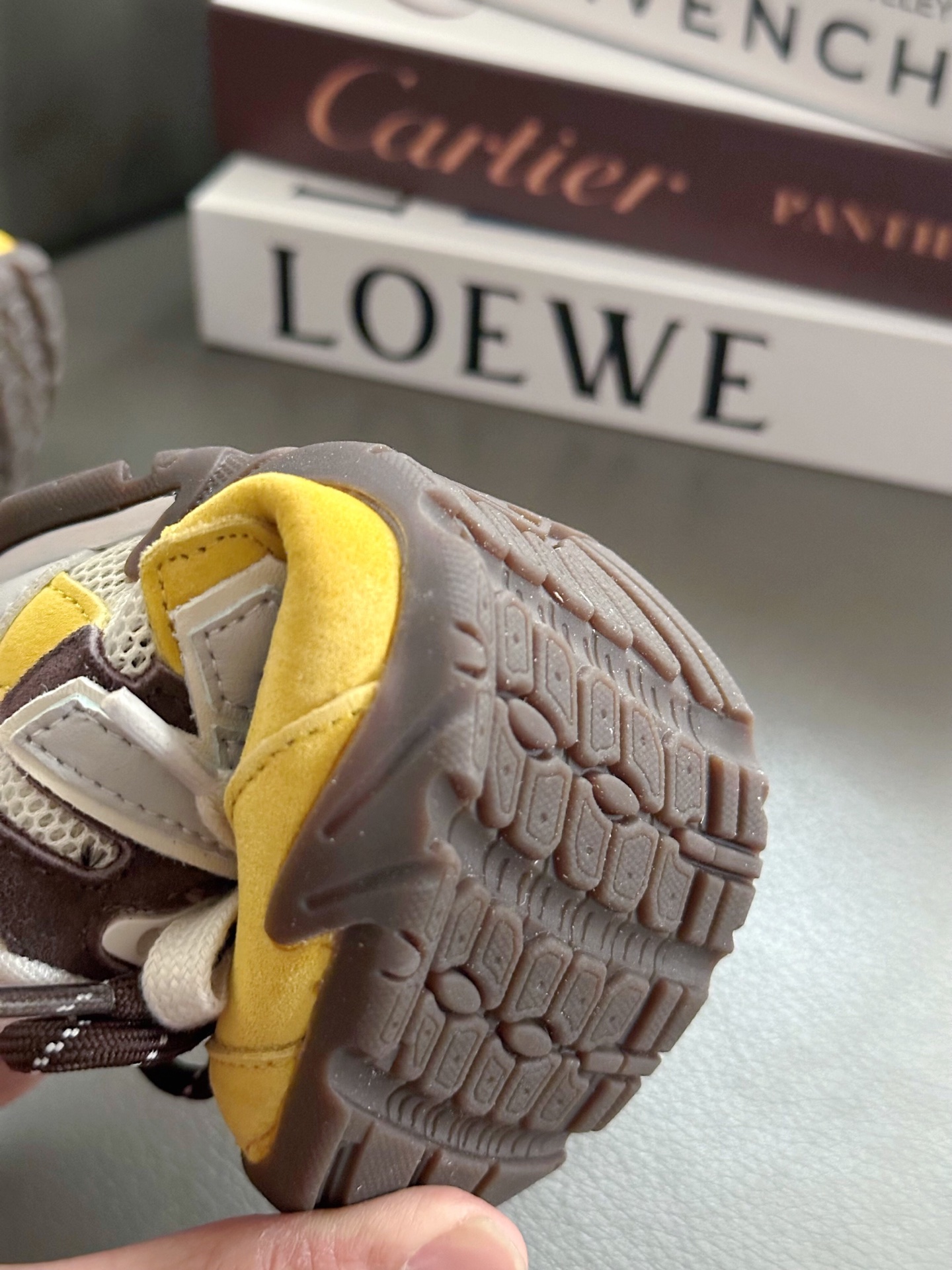 图片[8]-正品潮牌 单网眼MIUMIU联名同款28-37 夏天也要潮！超亮眼配色！鞋面采用猪八皮和单网的巧妙结合！鞋子舒适度也很高，穿上它出门游玩走再久也不累脚🦶🏻！-选品中心