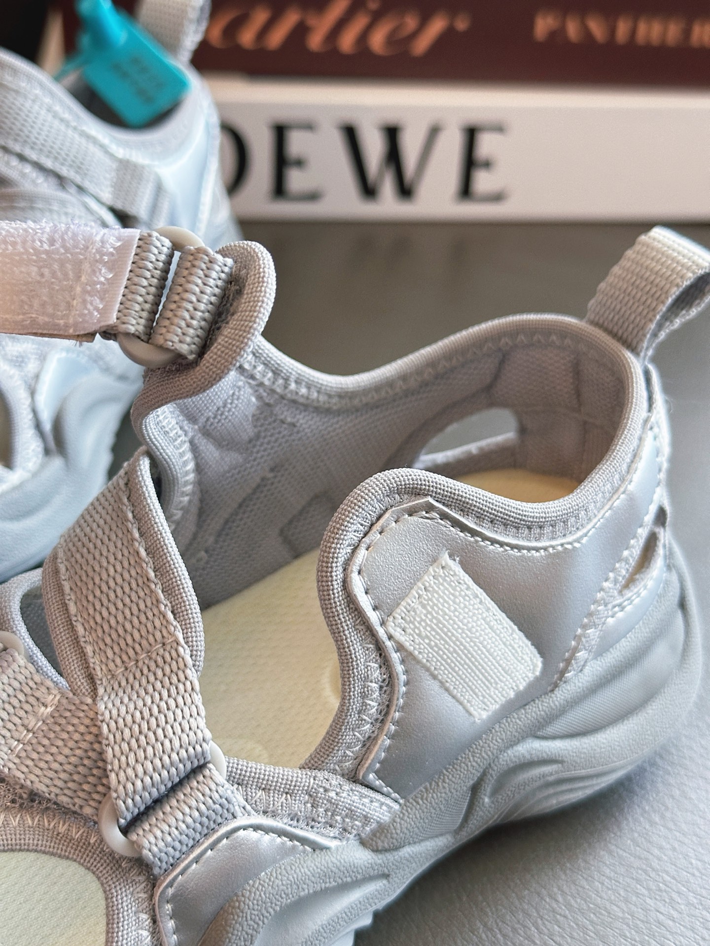 图片[8]-正品潮牌 户外包头凉鞋27-37 韩国25年最新款式凉鞋，耐磨防滑橡胶鞋底，轻松应对户外环境，个性化鞋面设计，好穿又透气！-选品中心