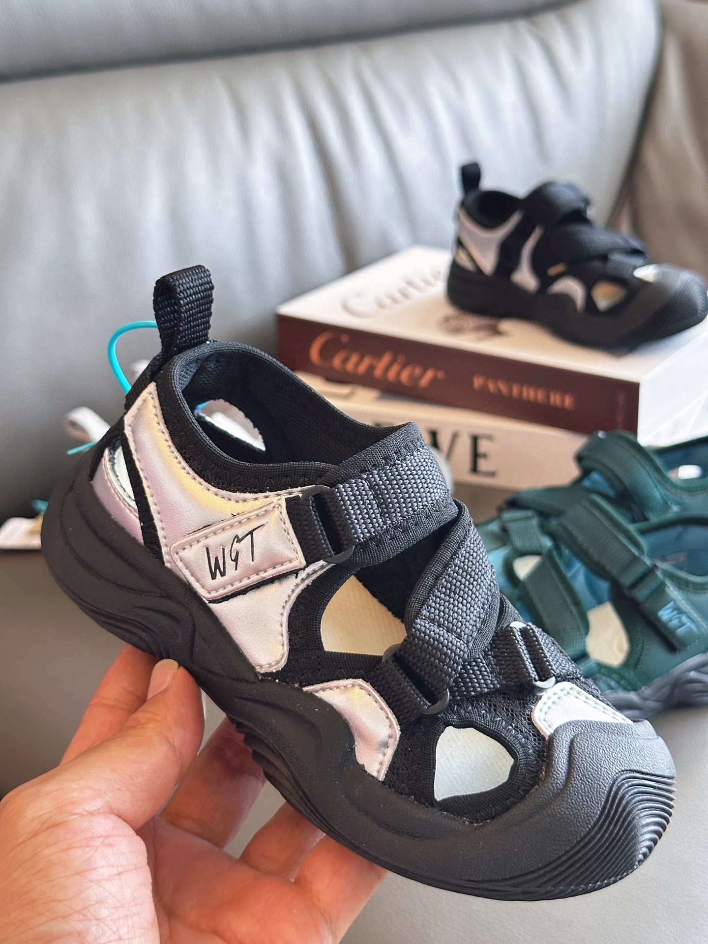 图片[5]-正品潮牌 户外包头凉鞋27-37 韩国25年最新款式凉鞋，耐磨防滑橡胶鞋底，轻松应对户外环境，个性化鞋面设计，好穿又透气！-选品中心