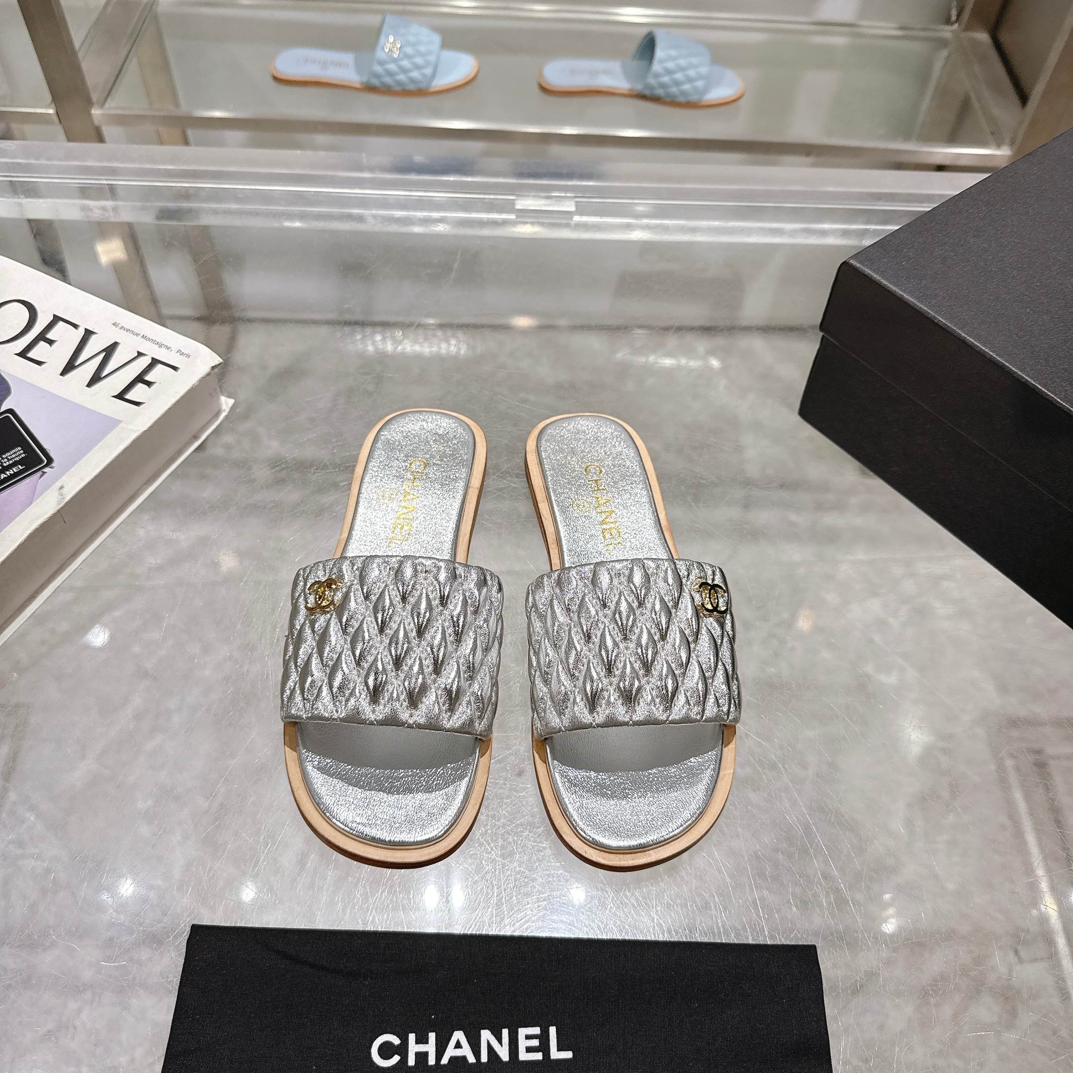 Chanel 2025SS Quilted Lambskin Heeled Sandals - Silver, Luxurious Comfort 8 a1745127963763 7835