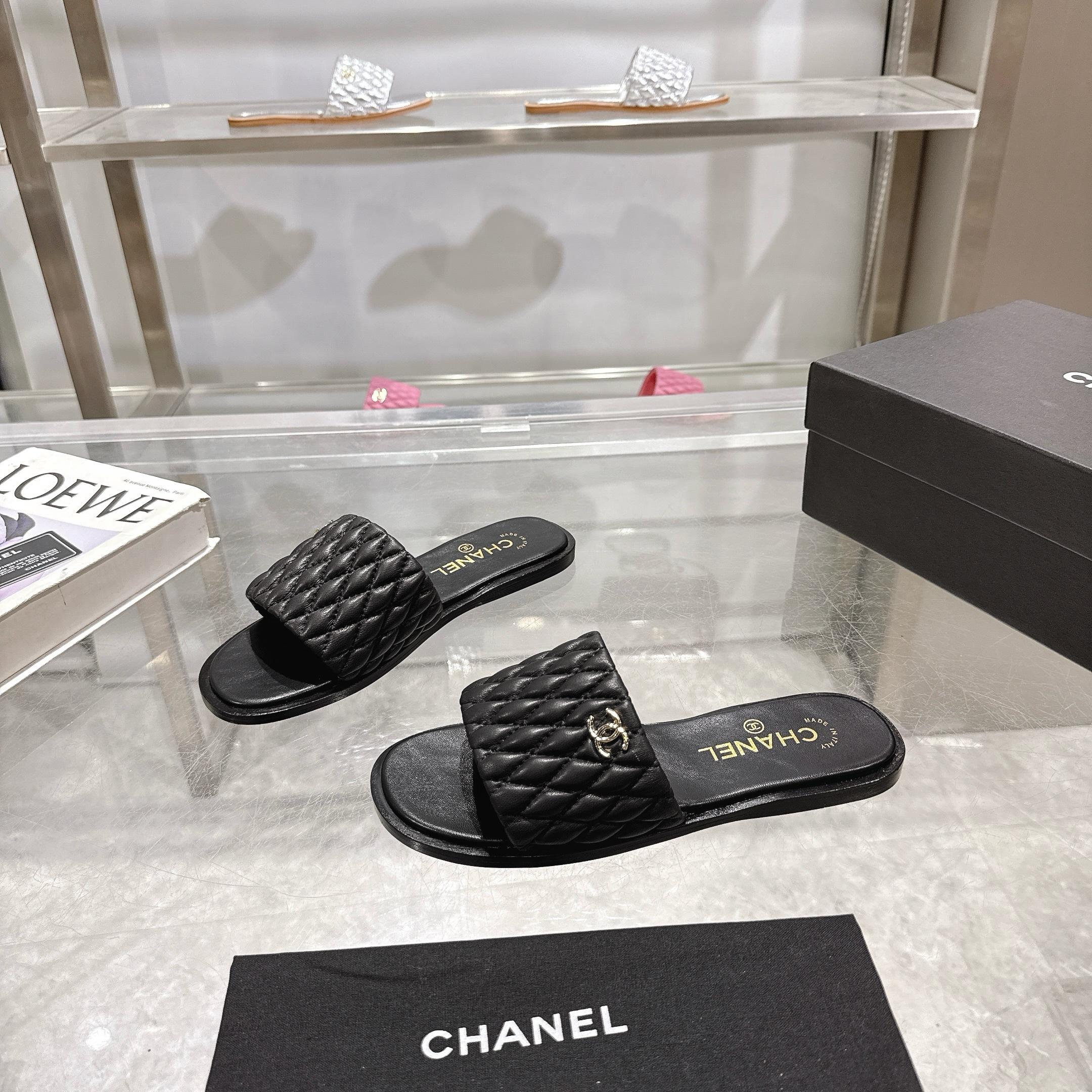 Chanel 2025SS Lambskin Quilted Mules Slides Sandals - Comfortable 4 a1745127994322 5316