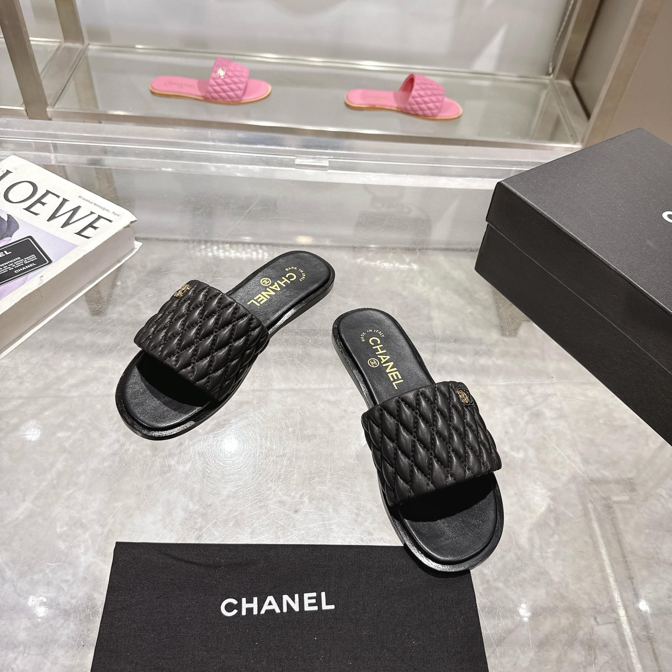 Chanel 2025SS Lambskin Quilted Mules Slides Sandals - Comfortable 5 a1745127994420 8730