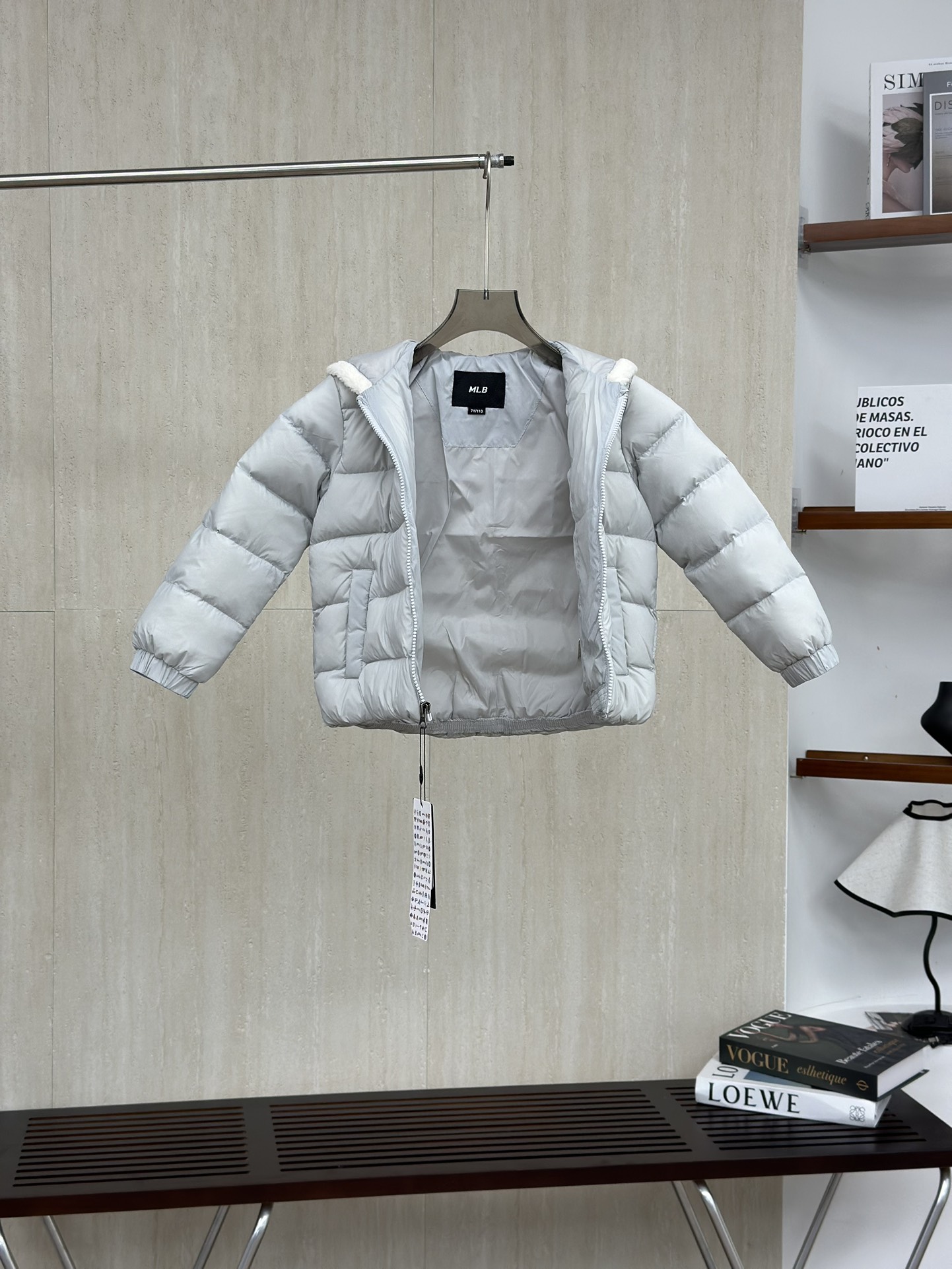 浅灰色 MLB 儿童字母标志羊羔毛连帽长袖羽绒服童装