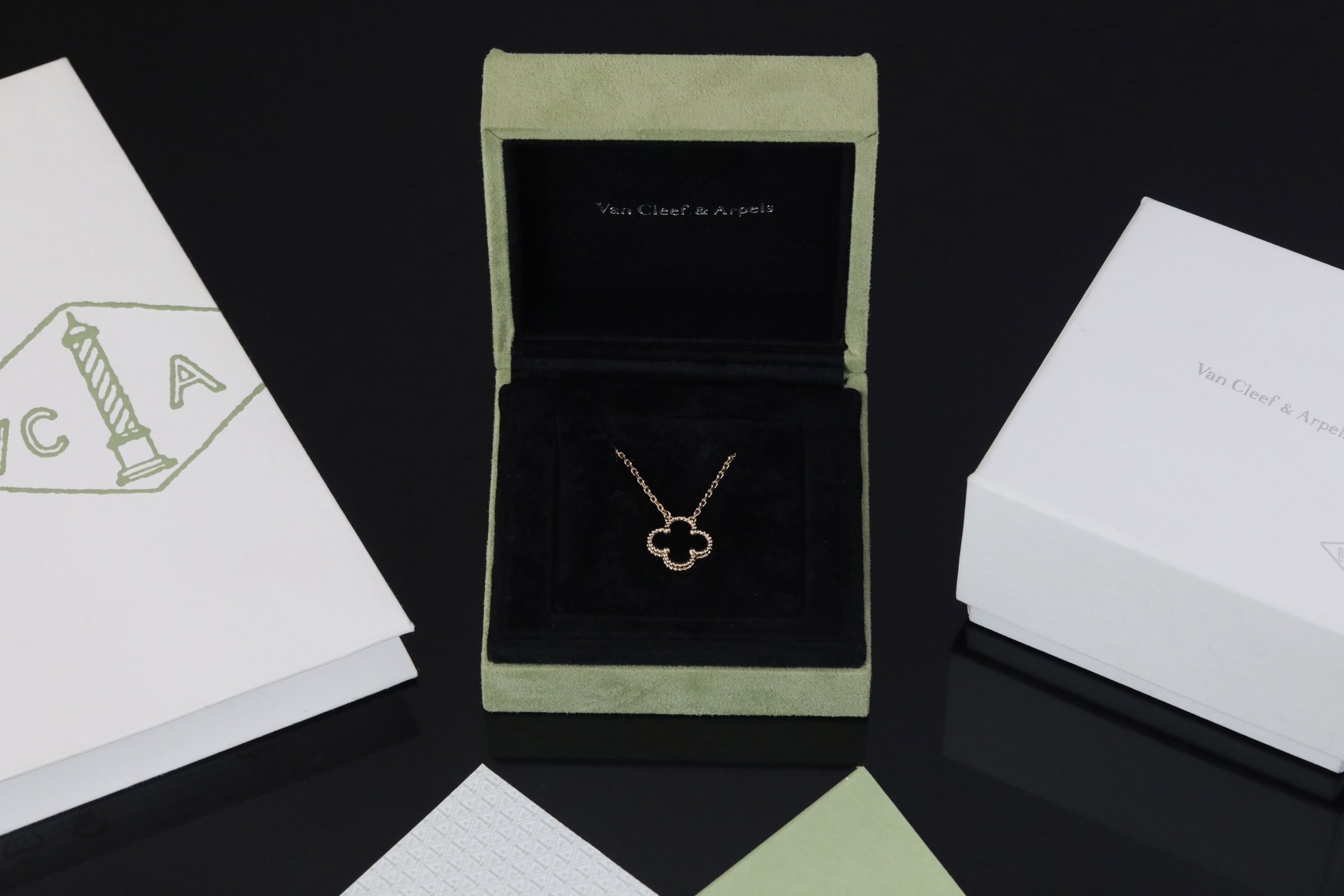 V金精工版与厚金电镀工艺的玫瑰金黑玛瑙项链