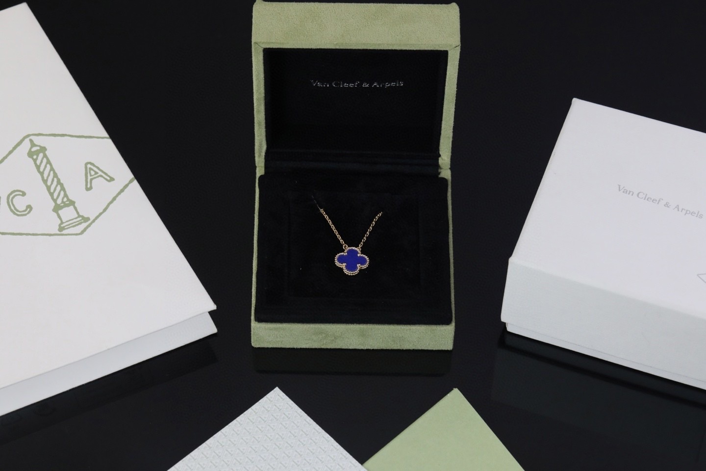 V金精工版与厚金电镀工艺的高品质珠宝