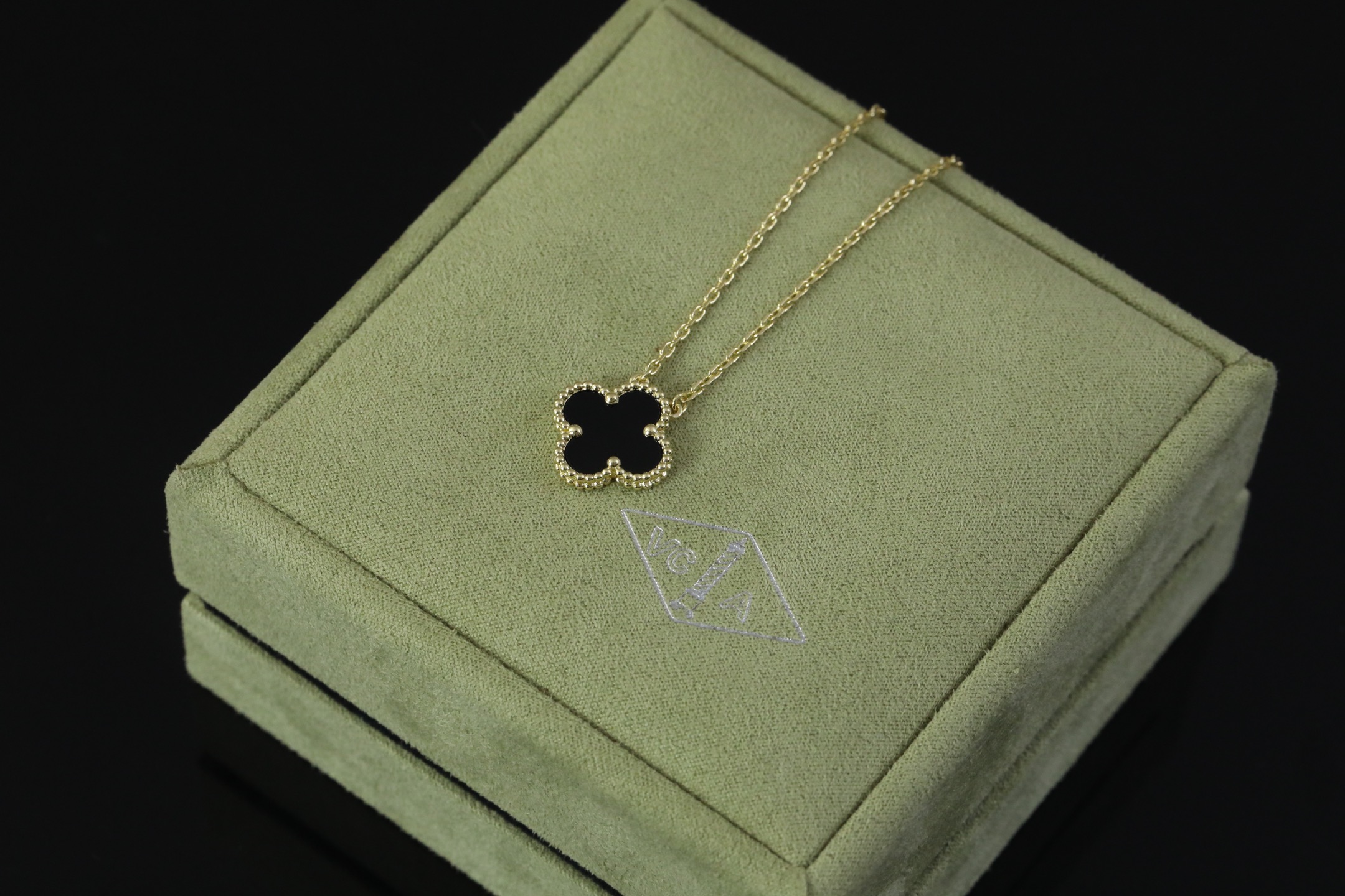 V 项链vca,项链,饰品 3 V 项链vca,项链,饰品 3