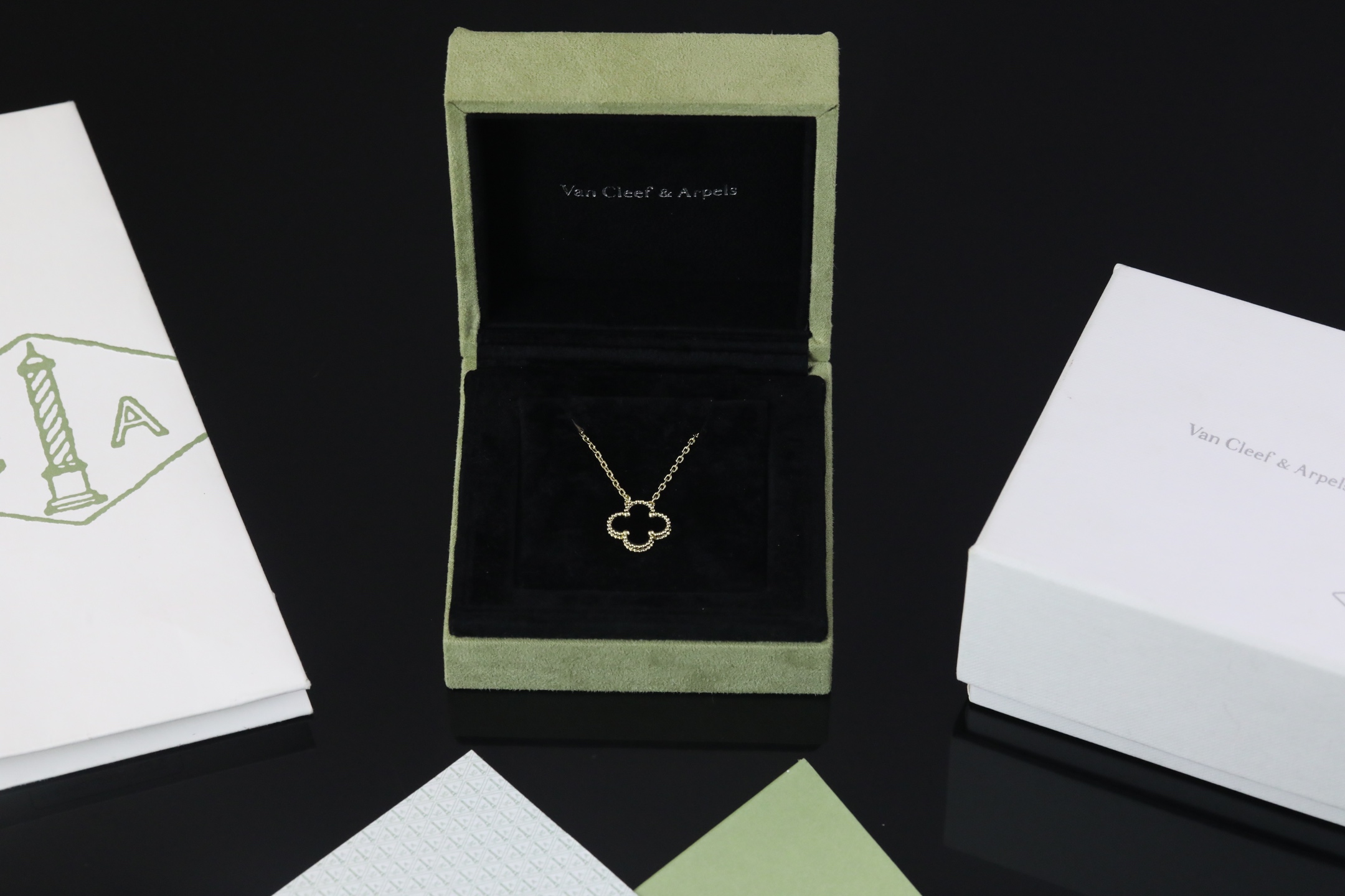 V金精工版与黑玛瑙项链工艺解析