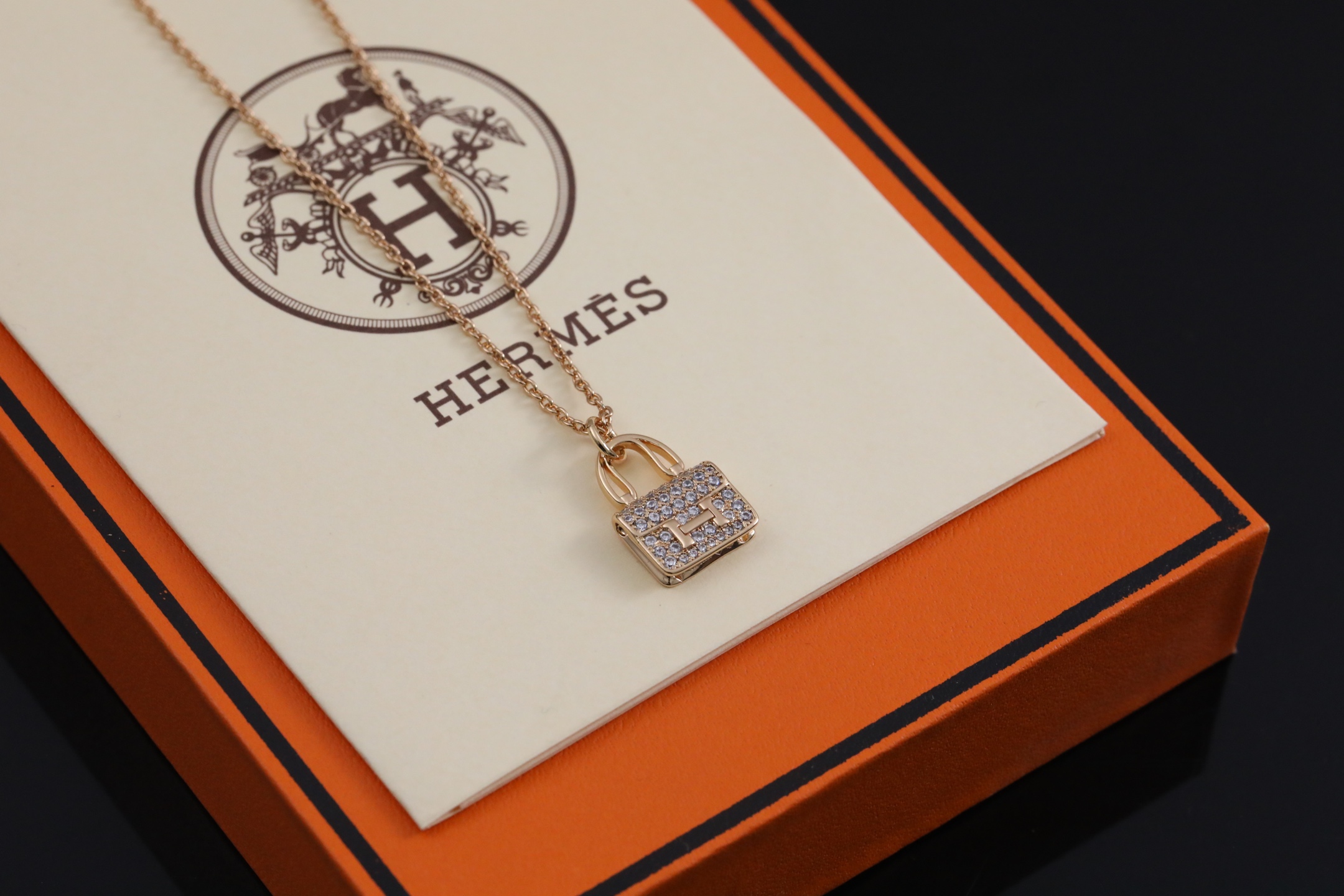 Constance 项链包,项链,饰品 6 Constance 项链包,项链,饰品 6