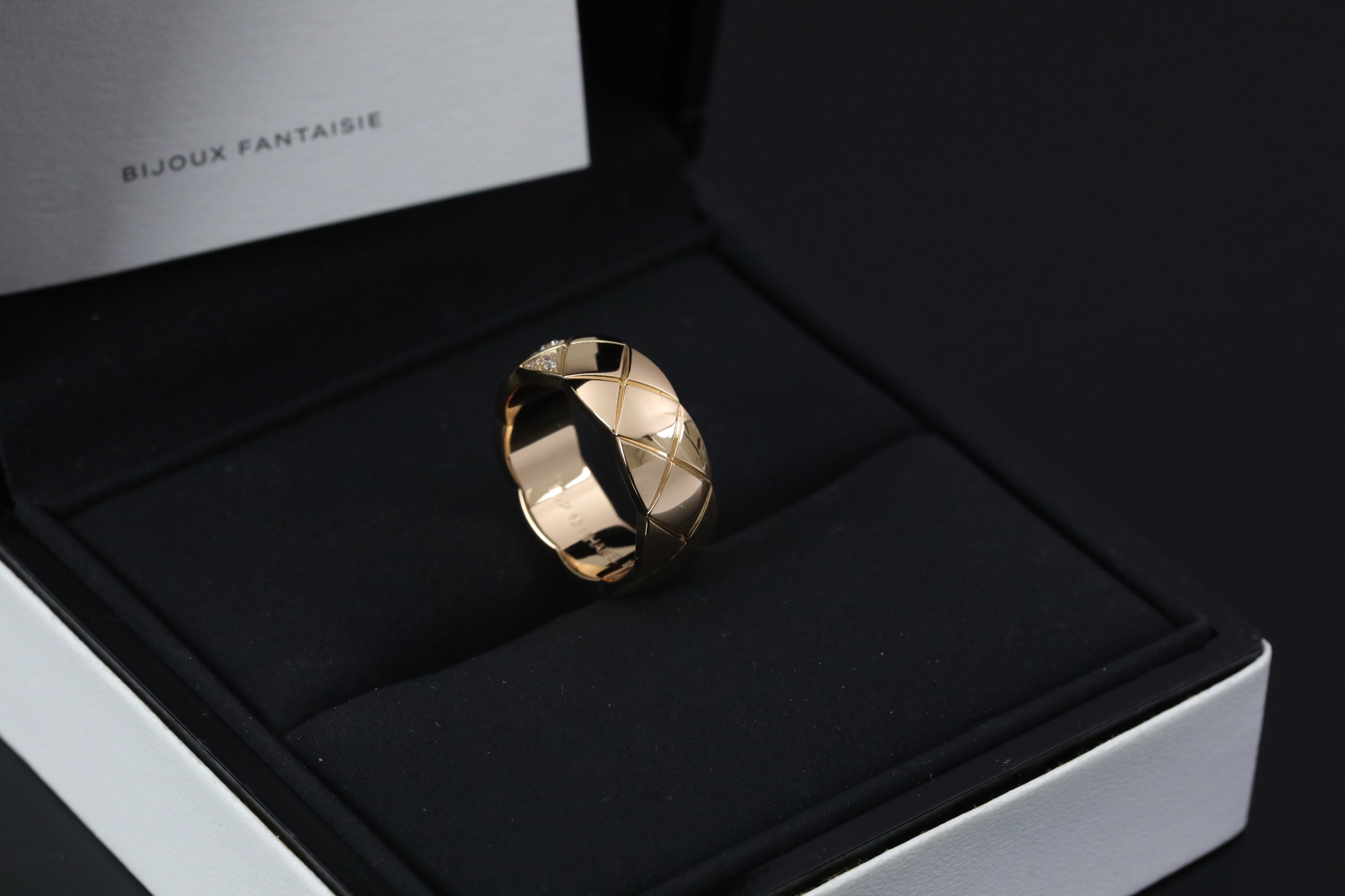 V  戒指饰品,戒指 4