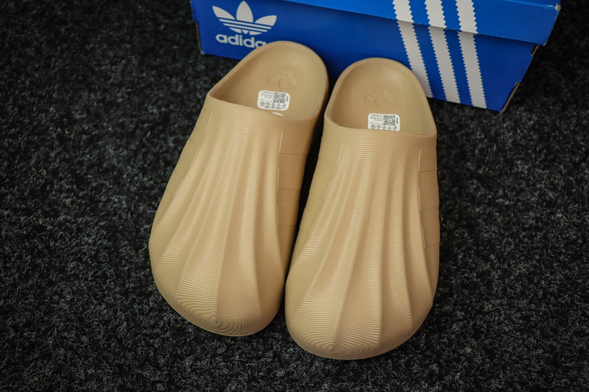 
东莞渠道 市面最顶级品质 ADIDAS adiFOM Superstar MULE 贝壳头版一脚蹬半拖