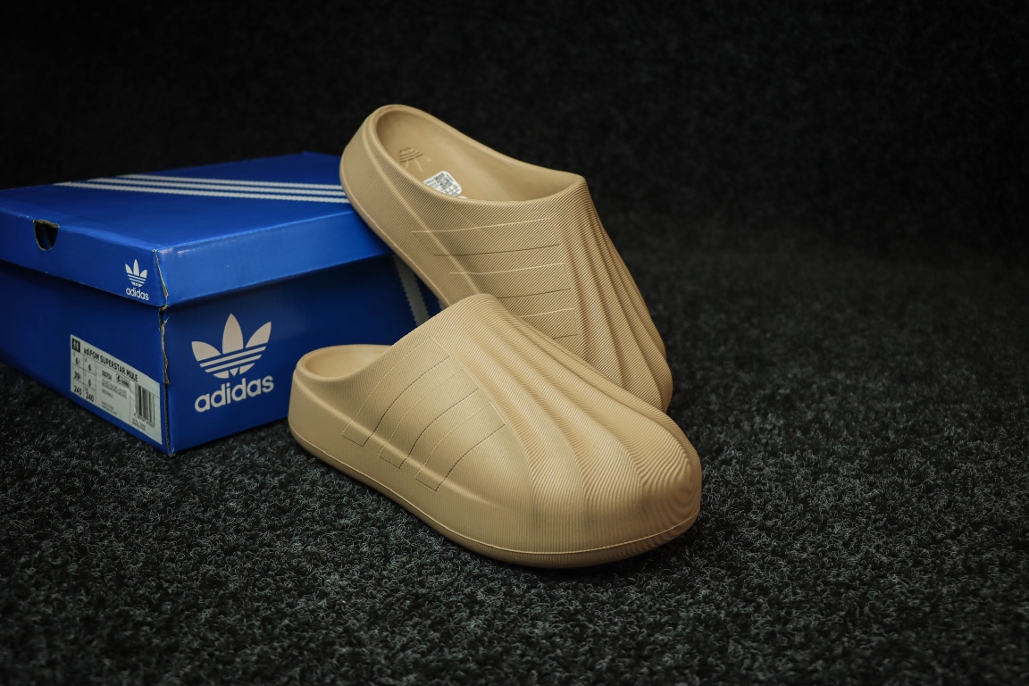 
东莞渠道 市面最顶级品质 ADIDAS adiFOM Superstar MULE 贝壳头版一脚蹬半拖