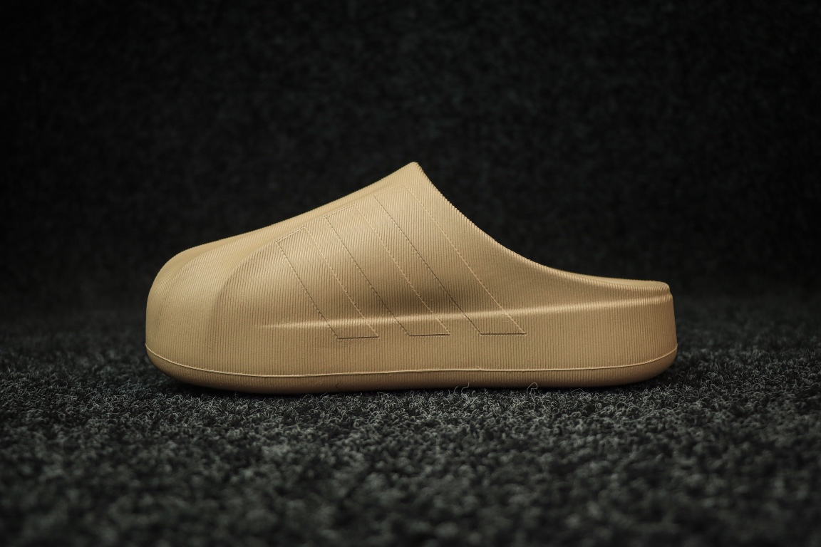 
东莞渠道 市面最顶级品质 ADIDAS adiFOM Superstar MULE 贝壳头版一脚蹬半拖