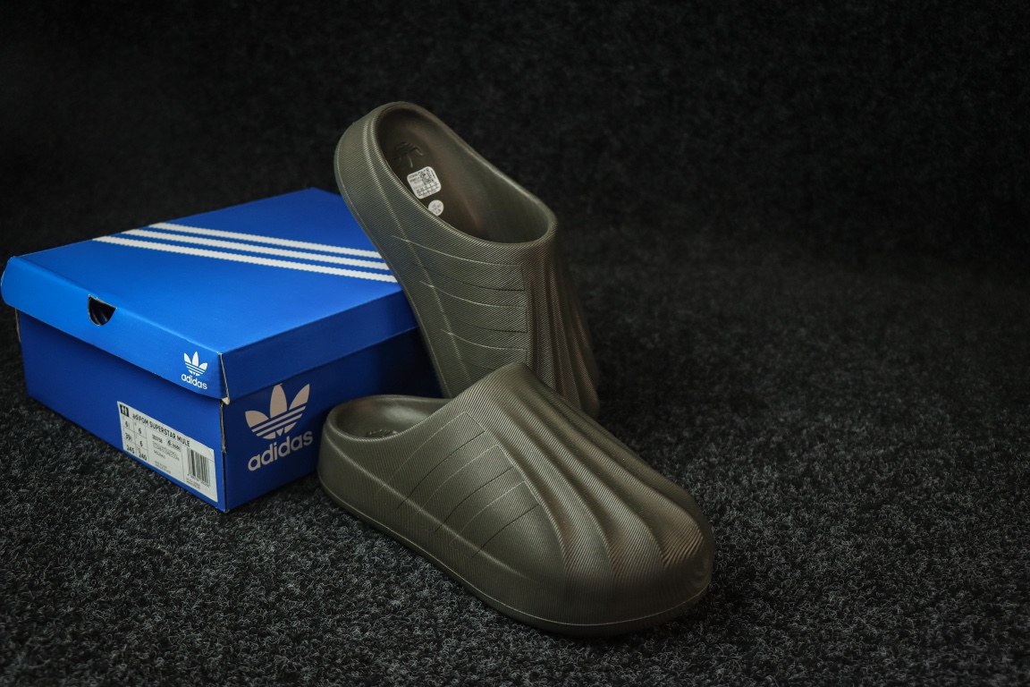 
东莞渠道 市面最顶级品质 ADIDAS adiFOM Superstar MULE 贝壳头版一脚蹬半拖