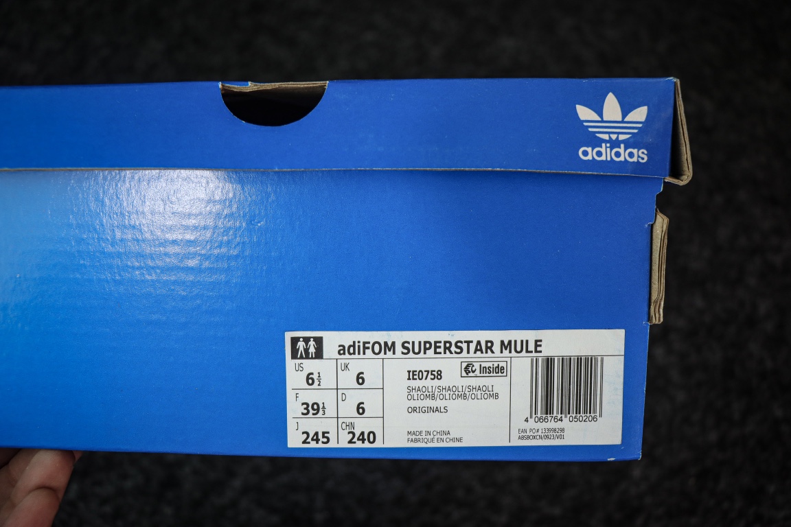 
东莞渠道 市面最顶级品质 ADIDAS adiFOM Superstar MULE 贝壳头版一脚蹬半拖