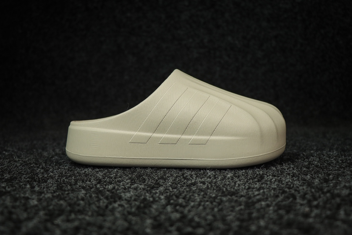 
东莞渠道 市面最顶级品质 ADIDAS adiFOM Superstar MULE 贝壳头版一脚蹬半拖