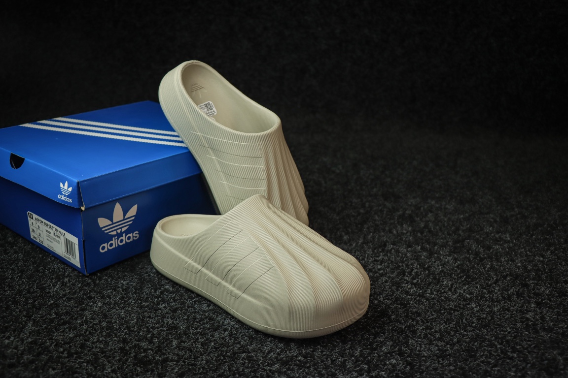 
东莞渠道 市面最顶级品质 ADIDAS adiFOM Superstar MULE 贝壳头版一脚蹬半拖
