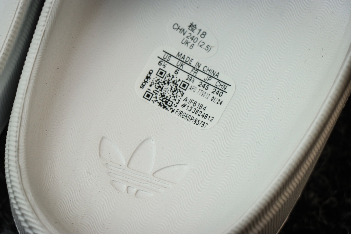 
东莞渠道 市面最顶级品质 ADIDAS adiFOM Superstar MULE 贝壳头版一脚蹬半拖