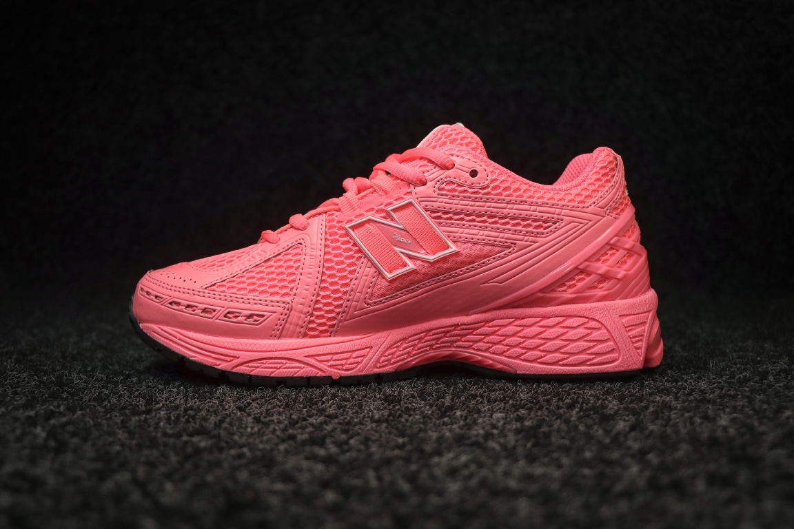   
New Balance 1906系列复古老爹风休闲运动慢跑鞋 货号M1906RAP
尺码：36-4