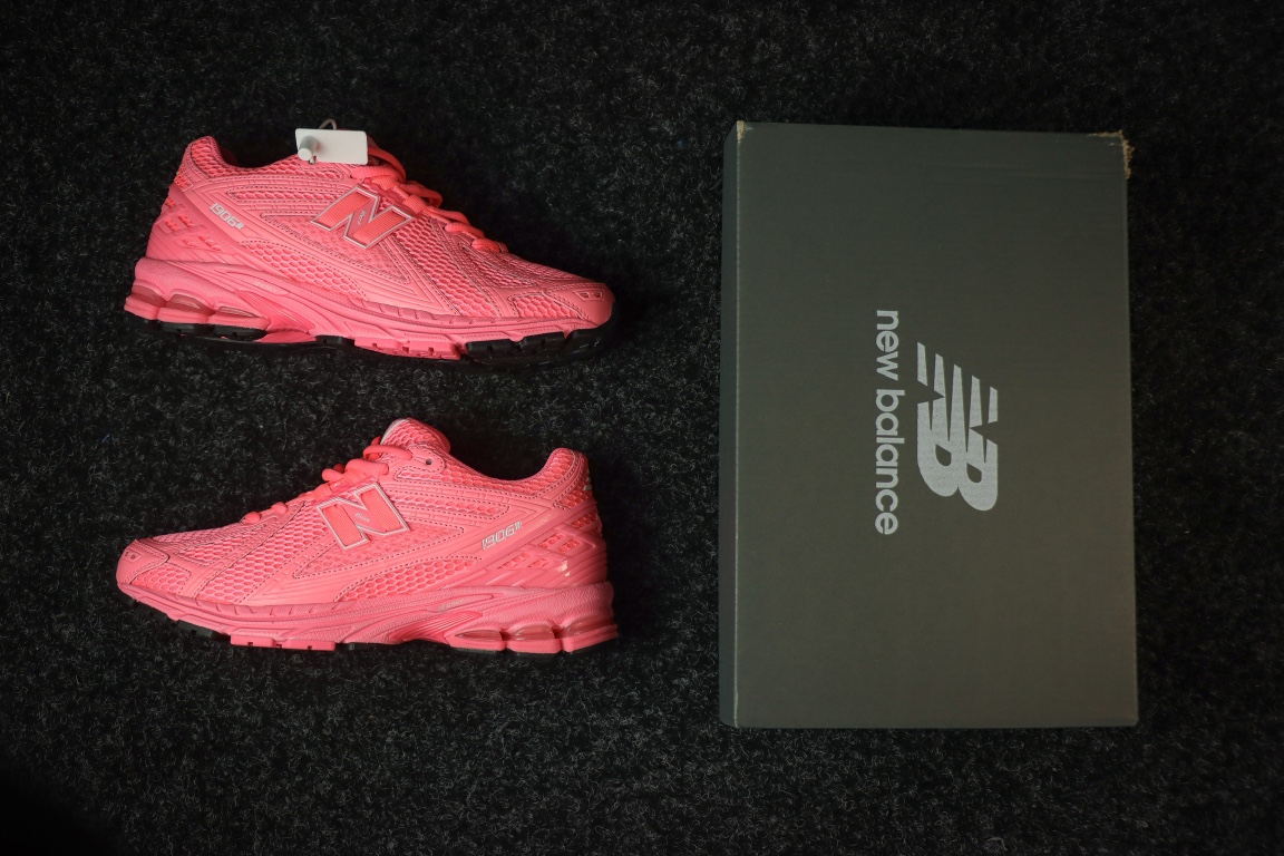   
New Balance 1906系列复古老爹风休闲运动慢跑鞋 货号M1906RAP
尺码：36-4