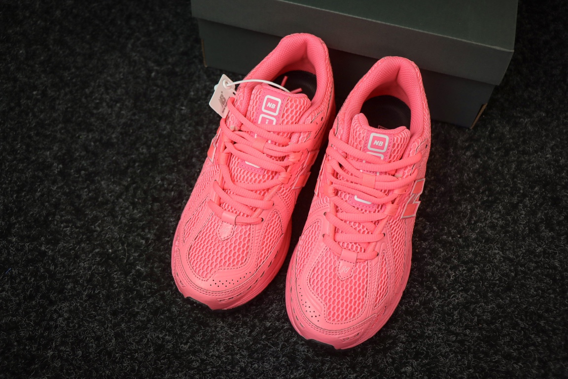   
New Balance 1906系列复古老爹风休闲运动慢跑鞋 货号M1906RAP
尺码：36-4