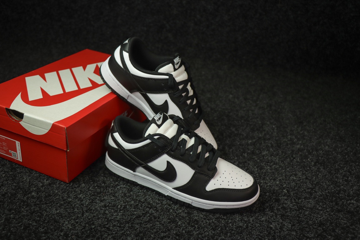 
NIKE Dunk Low 黑白熊猫 全码补齐
货号：DD1391-100！
尺码：36 36.5 3