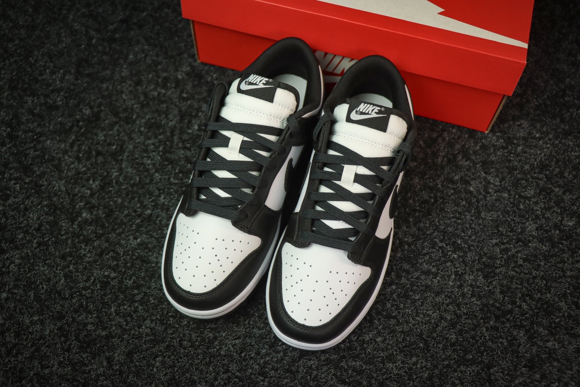 
NIKE Dunk Low 黑白熊猫 全码补齐
货号：DD1391-100！
尺码：36 36.5 3