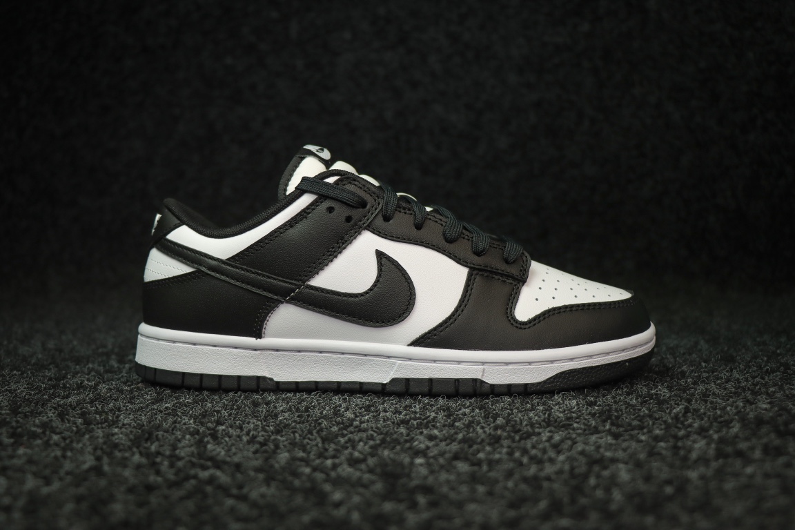 
NIKE Dunk Low 黑白熊猫 全码补齐
货号：DD1391-100！
尺码：36 36.5 3