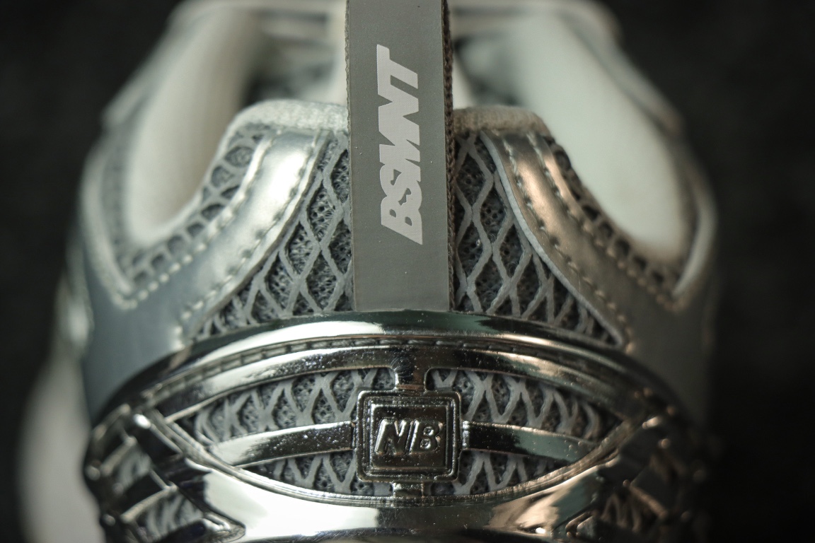 
纯原 The Basement x NB New Balance M1906RBT 联名银色 高端零售