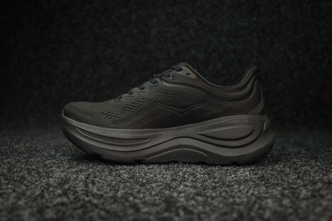 
HOKA ONE ONE Bondi 9 邦迪九代跑步鞋
黑色 
货号：/BBLC   
尺码：36-