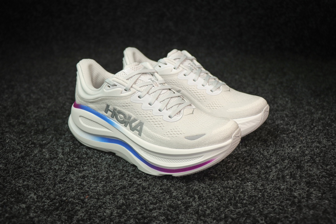 
HOKA ONE ONE Bondi 9 邦迪九代跑步鞋
灰白色 
货号：/CYWH   
尺码：36