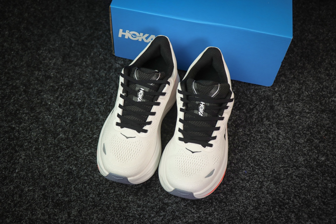 
HOKA ONE ONE Bondi 9 邦迪九代跑步鞋
白橙色 
货号：/WBLC  
尺码：36-