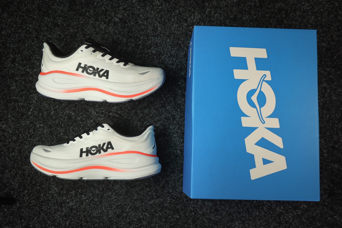 
HOKA ONE ONE Bondi 9 邦迪九代跑步鞋
白橙色 
货号：/WBLC  
尺码：36-
