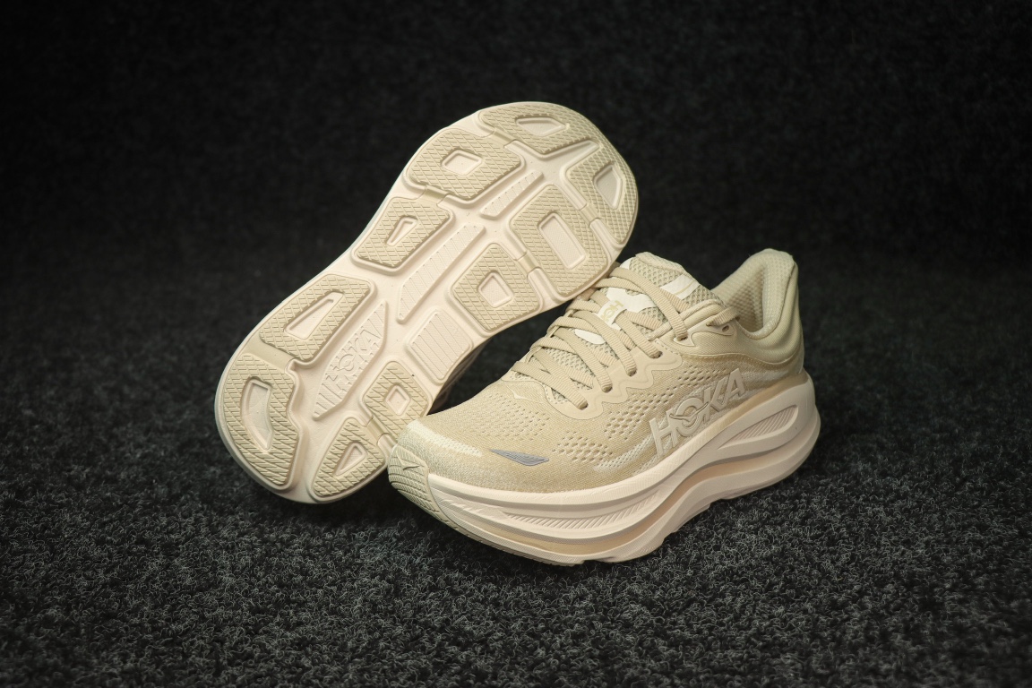 
HOKA ONE ONE Bondi 9 邦迪九代跑步鞋
流沙色
货号：-OLTM
尺码：36-45