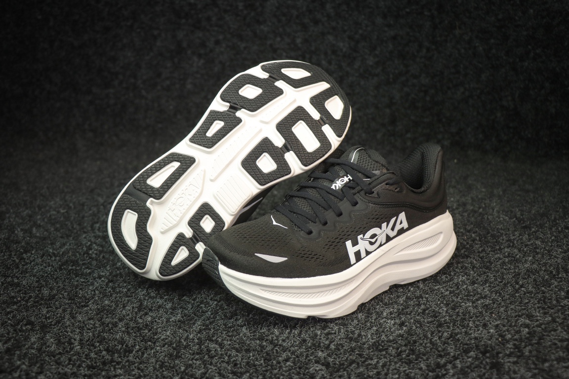 
HOKA ONE ONE Bondi 9 邦迪九代跑步鞋
黑白
货号：/BBLC
尺码：36-45