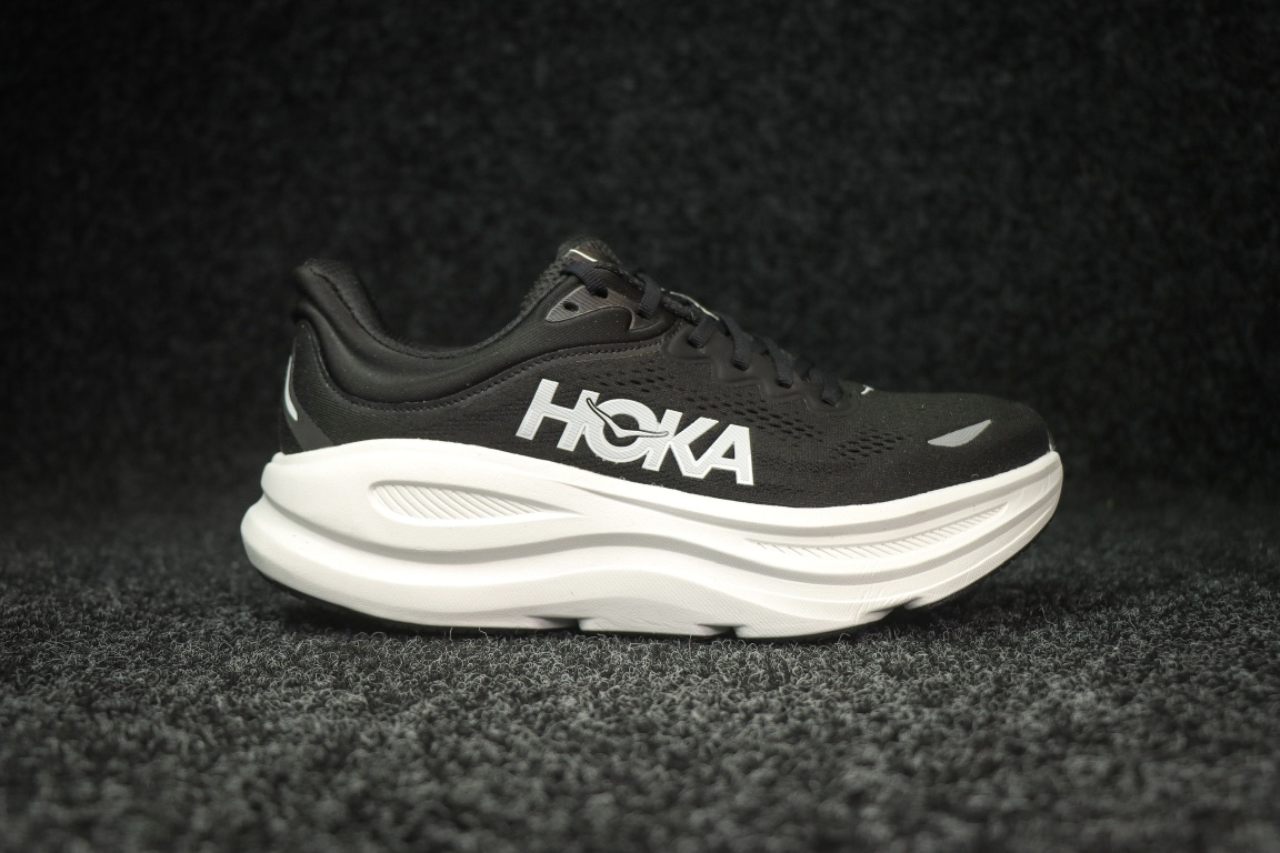
HOKA ONE ONE Bondi 9 邦迪九代跑步鞋
黑白
货号：/BBLC
尺码：36-45
