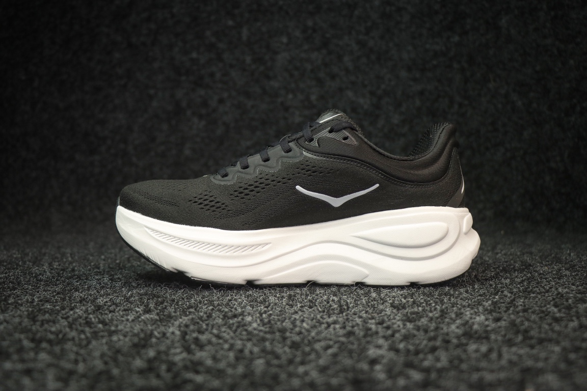 
HOKA ONE ONE Bondi 9 邦迪九代跑步鞋
黑白
货号：/BBLC
尺码：36-45