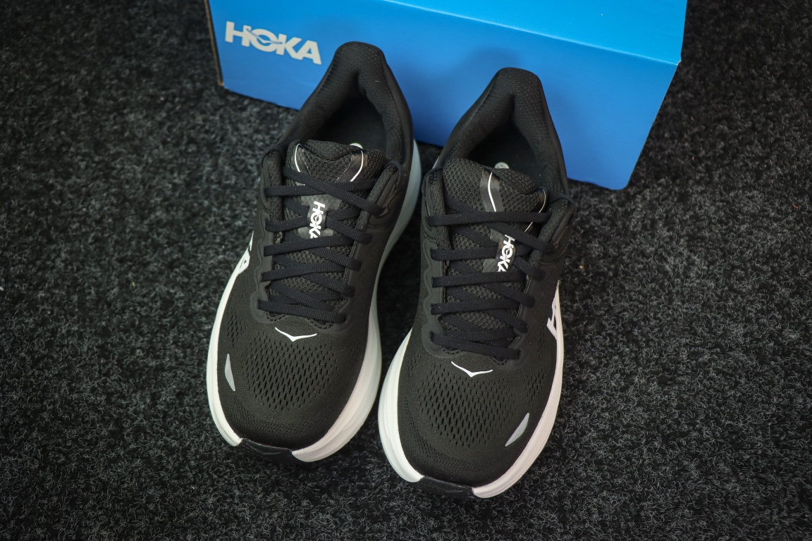 
HOKA ONE ONE Bondi 9 邦迪九代跑步鞋
黑白
货号：/BBLC
尺码：36-45