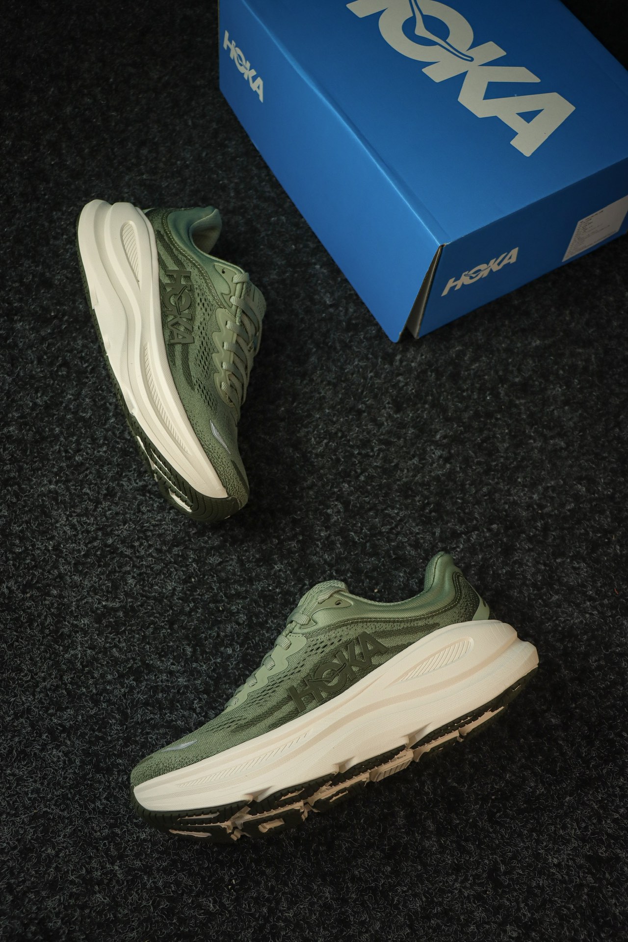 
HOKA ONE ONE Bondi 9 邦迪九代跑步鞋
浅绿色
货号：-SSSC
尺码：36-45