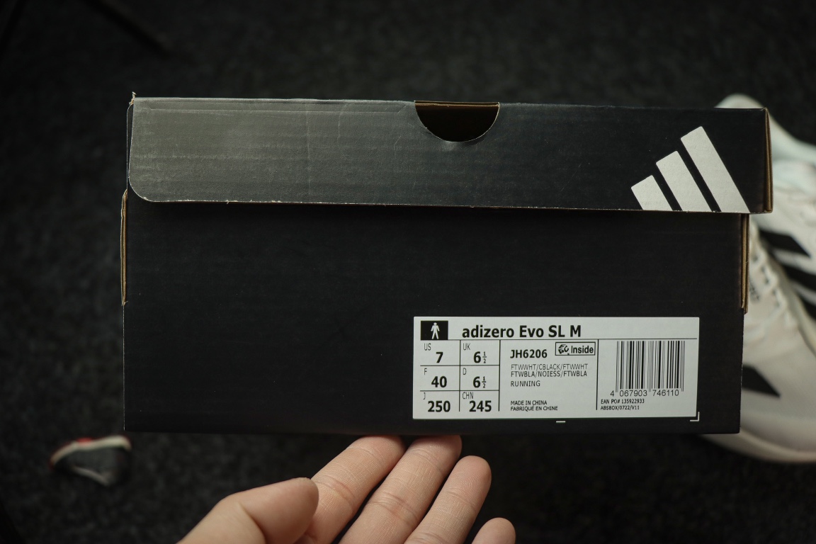 
AD Adizero Eva SL 阿迪达斯马拉松竞速跑鞋 白黑
货号：JH6206
尺码：36 36