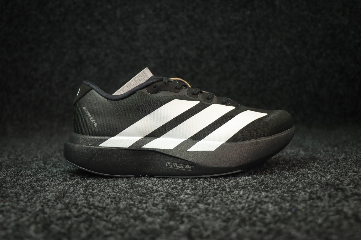 
AD Adizero Eva SL 阿迪达斯马拉松竞速跑鞋 黑白
货号：J
尺码：36 36⅔ 37⅓