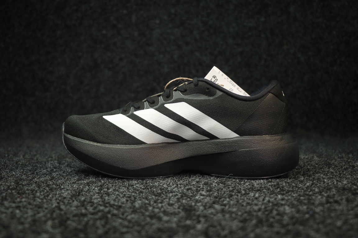 
AD Adizero Eva SL 阿迪达斯马拉松竞速跑鞋 黑白
货号：J
尺码：36 36⅔ 37⅓