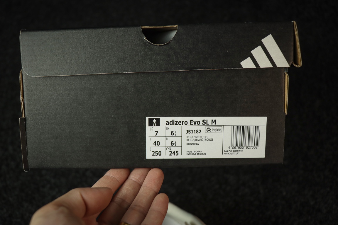 
AD Adizero Eva SL 阿迪达斯马拉松竞速跑鞋 白红
货号：JS1182
尺码：36 36