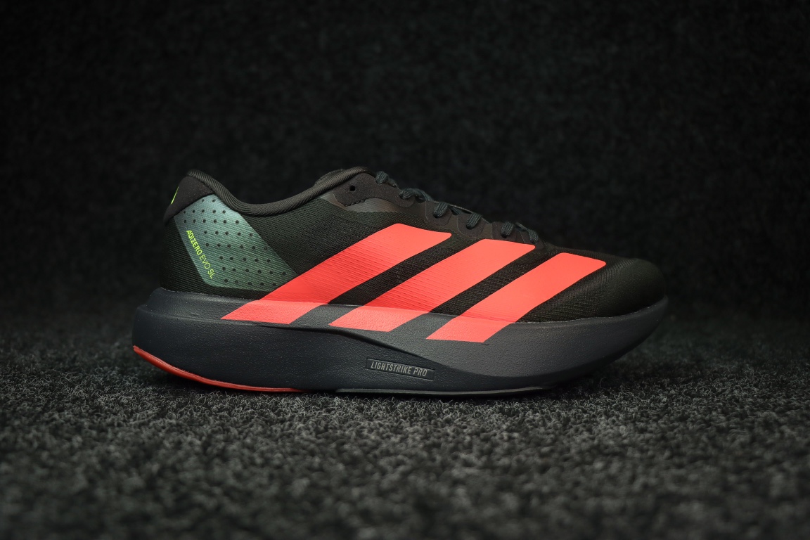 
AD Adizero Eva SL 阿迪达斯马拉松竞速跑鞋 黑红
货号：JR3414
尺码：36 36