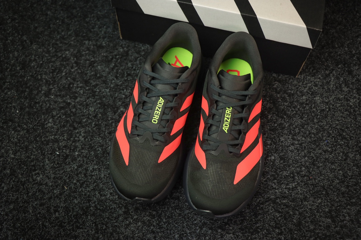
AD Adizero Eva SL 阿迪达斯马拉松竞速跑鞋 黑红
货号：JR3414
尺码：36 36